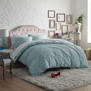 Lady Pepperell Brigitte Floral Comforter Set